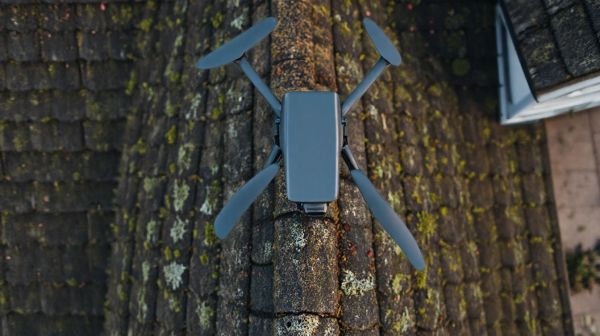 Les avantages du nettoyage de toiture au drone pour votre maison